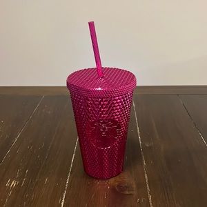 Starbucks Holiday 2022 Grande Magenta Cup BRAND NEW